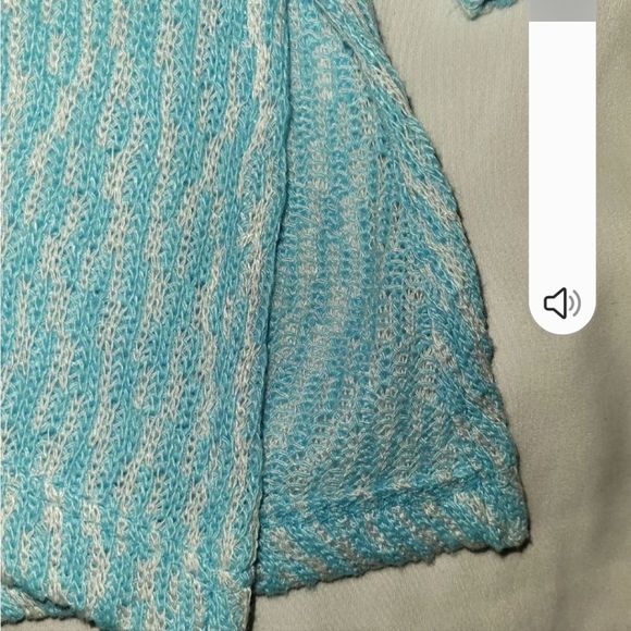 Chelsea and Theodore XXL Light Sweater - Picture 4 of 4